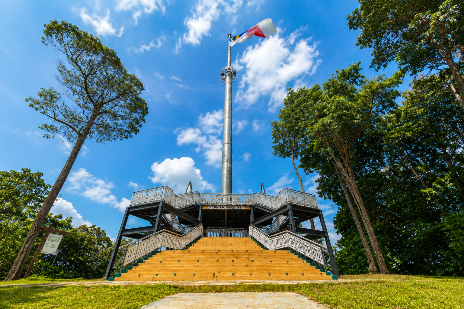 Bukit Beruang